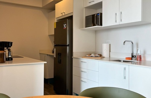 Mata Redonda Apartment | Bienvenido a Green Oasis! Este Encantador Apartamento en Torre Secrt Sabana
