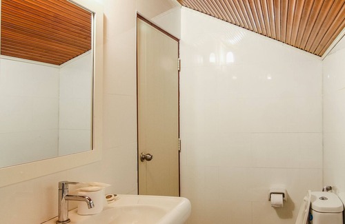 Hua Hin House | BIG 2BR Beach House 200m from Hilton walking distance to all bars &restaurants