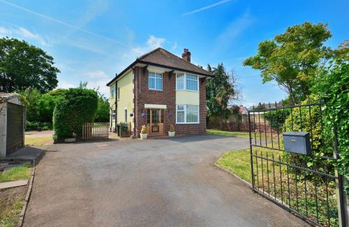 Hereford House | Big 3br I Central I Pets Welcome