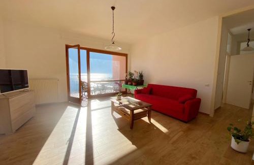 Sala Comacina Apartment | Big Apartment With Lake View and Two Bedrooms