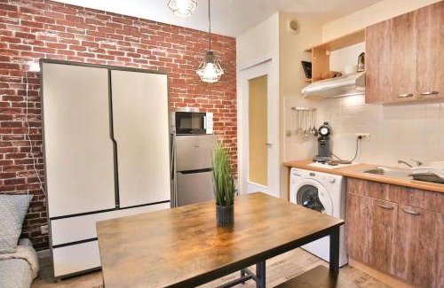 Auxerre Apartment | Big Apple - Studio paisible - parking gratuit - 2 personnes - Village Vaux 3 minutes Auxerre