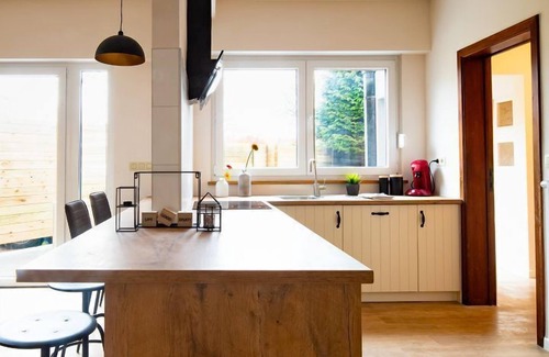 Assebroek House | Big Baron Holiday Home Bruges - Free parking