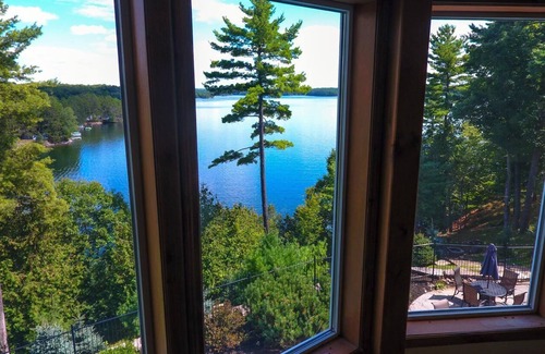 Havelock-Belmont-Methuen House | Big Bear Estate, a family dream cottage on the shores of Jack Lake, Ontario.