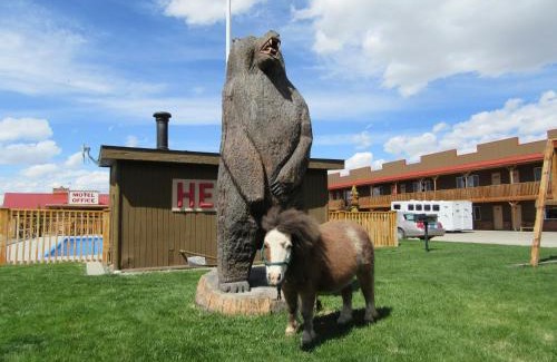 Cody Hotel | Big Bear Motel