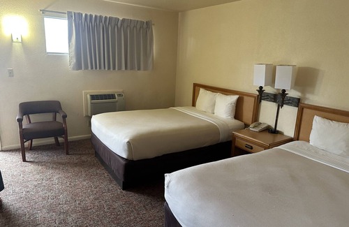Great Bend Hotel | Big Bend Traveler's Inn