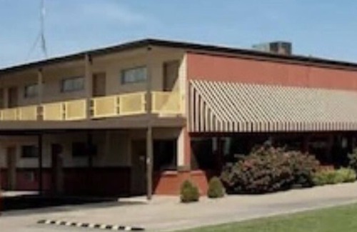 Great Bend Hotel | Big Bend Traveler's Inn