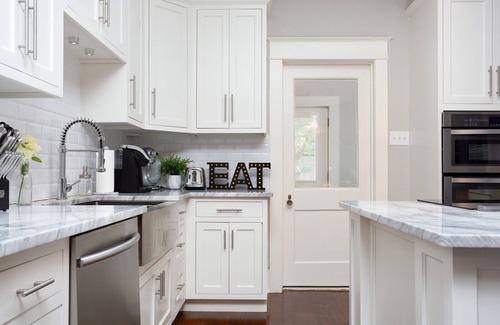 Tobin Hill House | Big Blue Casita steps away from Downtown/Pearl Brewery