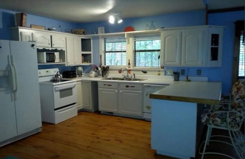 Mount Ida House | Big Cottage, sleeps 21 close to Lake Ouachita!