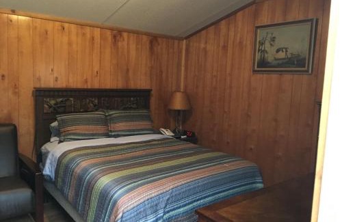 Lake Panasoffkee Cabin | Big Cypress