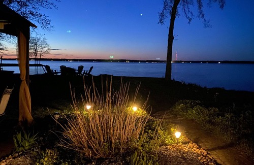 Brewerton House | Big discount for any 4 night stay this fall in our beautiful lakefront home