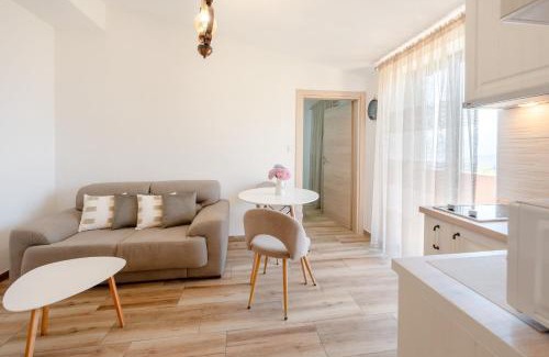 Skaljari Apartment | Big Hill Apartment 2