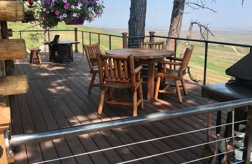 Story Cabin | Big Horn Hideaway House: 4 bedrooms, 100-mile view
