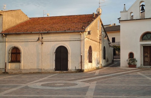 San Vito Chietino House | Big house with garden among hills of vineyards 5 min. from the sea