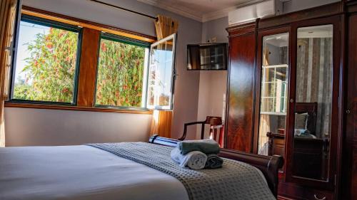 Sintra Villa | Big house with pool close to Sintra