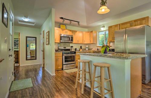 Mountain View House | Big Island Paradise Hawaiian Retreat with Patio!