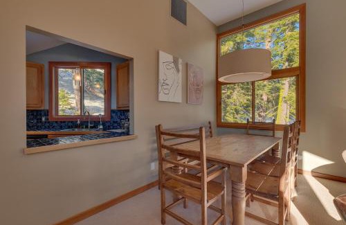 Alpine Meadows House | Big John at Alpine Meadows by Tahoe Getaways - Mountain Views, Cozy Fireplace, Shuttle to Slopes!