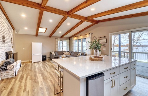 Detroit Lakes House | Big Pelican lakefront relaxation oasis w/serene outdoors & min. from D.L.!