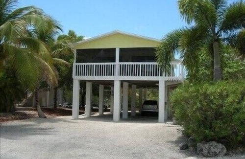 Doctor's Arm House | Big Pine Escape Fishing Paradise, Ocean-Access Canal Quiet Doctors Arm