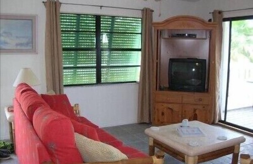 Doctor's Arm House | Big Pine Escape Fishing Paradise, Ocean-Access Canal Quiet Doctors Arm