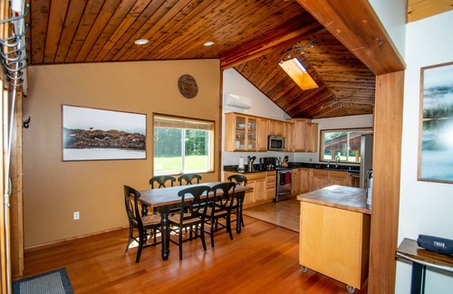 Forks House | Big Pine Retreat in Forks, WA near the Calawah River
