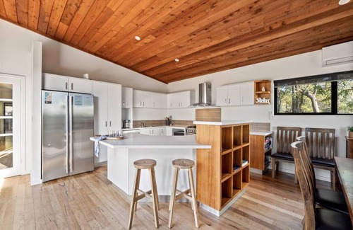 Quedjinup House | Big Rock Dreaming Bush Retreat w Stylish Comforts