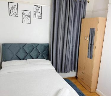 East Ham House | Big Room in East Ham