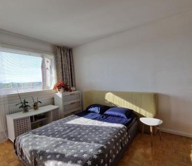 Kerava House | Big room with balcony in a shared apartment in the center of Kerava