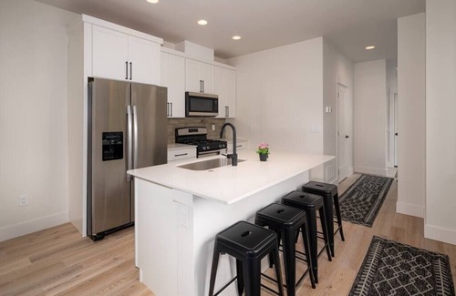 Big Sky Apartment | Big Sky 2 bedroom guesthouse