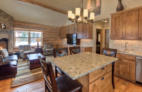 Big Sky Cabin | Big Sky Vacation Rentals: CH Cabin 15 Derringer