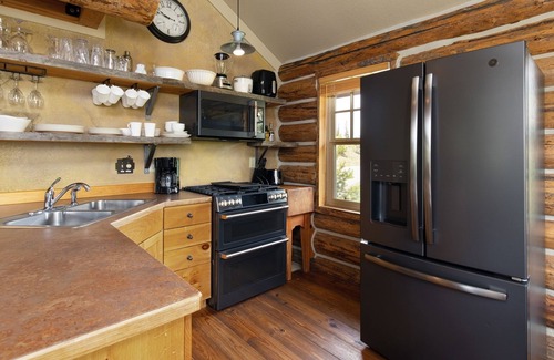 Big Sky Cabin | Big Sky Vacation Rentals: 15 Rustic Ridge