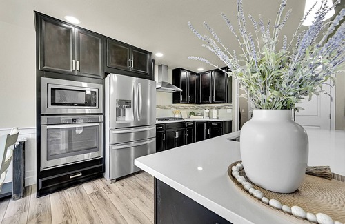 Evans House | Big Stays for Big Days! Sleeps 8 Near Fort Collins