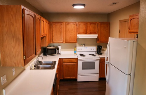Fayetteville House | Big Time Razorback Moan Place - Centrally Located -1.5miles to Campus