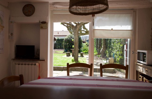 Ascain House | Big traditional basque villa with enclosed garden