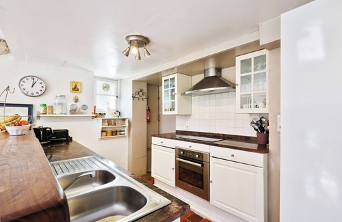 Ascain House | Big traditional basque villa with enclosed garden
