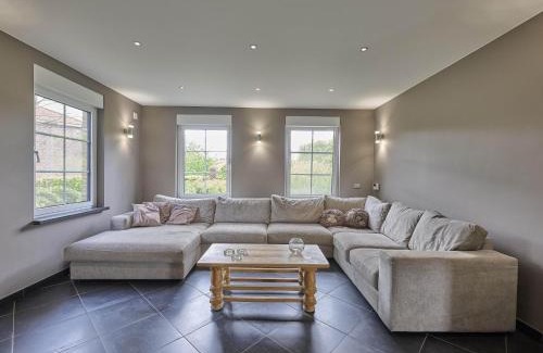 Heers House | Bigaro 1