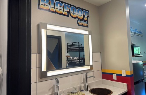 Pacific Hotel | Bigfoot Monster Truck Suite with kitchenette and onsite activities