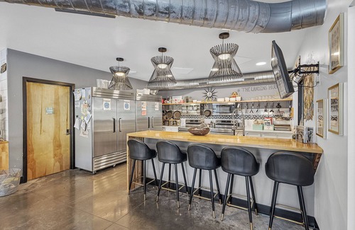 Pacific Hotel | Bigfoot Monster Truck Suite with kitchenette and onsite activities