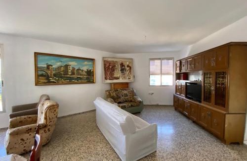L'Amistat Apartment | BIGGER FLAT IDEAL PARA FAMILIA NEAR CENTER AND BEACH
