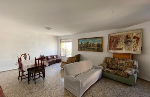 L'Amistat Apartment | BIGGER FLAT IDEAL PARA FAMILIA NEAR CENTER AND BEACH