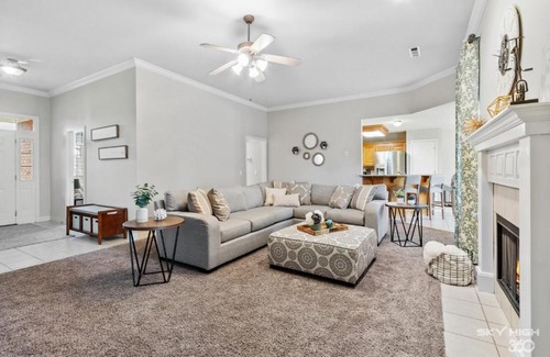 Bentonville House | Bike In-Out, Close to Applegate and Coler Trails, Close to Downtown, Dogs OK