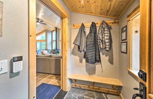 Truckee House | Bikes, Grill and Views Luxe Truckee Cabin!