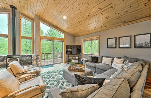 Truckee House | Bikes, Grill and Views Luxe Truckee Cabin!