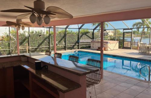 Caloosahatchee House | Bikini Bottom