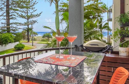 Bilinga Apartment | Bilinga Bliss - Luxury beachfront apartment