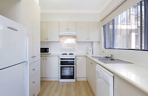Bilinga Apartment | Bilinga Gardens 3 - Bilinga/North Kirra Beachfront - Min. 3 Night Stays!