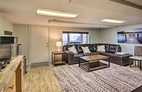 Billings Apartment | Billings Apartment w/ Fireplace + Smart TV