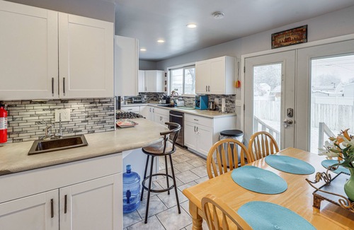 Billings House | Billings Home w/Trampoline, Gas Grill & Fire Pit!