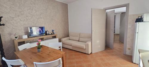 Biella Apartment | Billotti