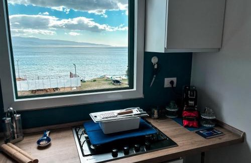 Province of Messina Apartment | Bilocale affacciato sullo Stretto