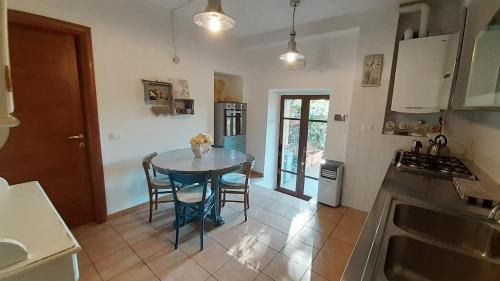 Perugia Apartment | Bilocale in strada Vestricciano Genna con giardino privato